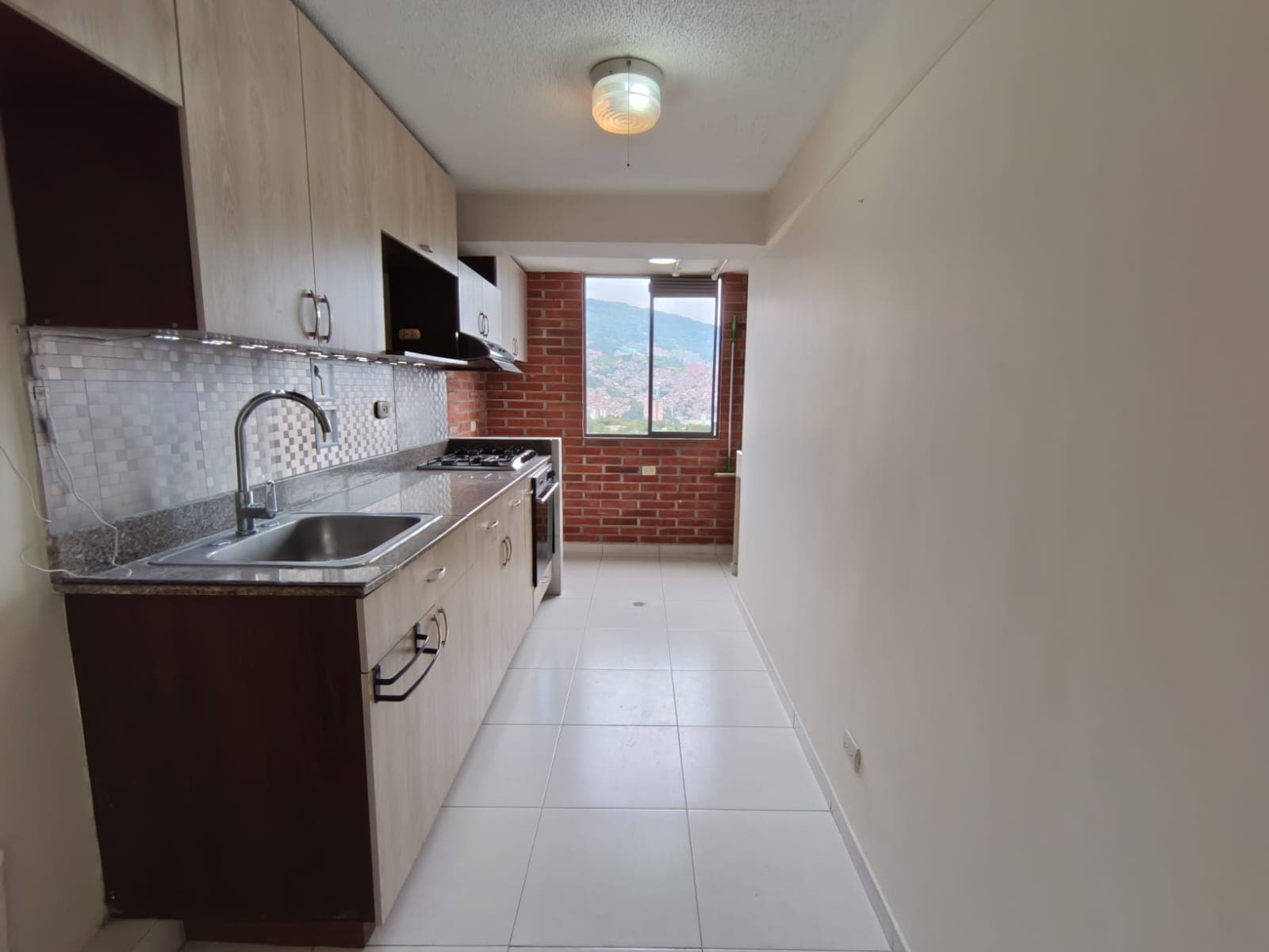 Apartamento en arriendo en Almería, La America, Medellín — foto 2 de 20