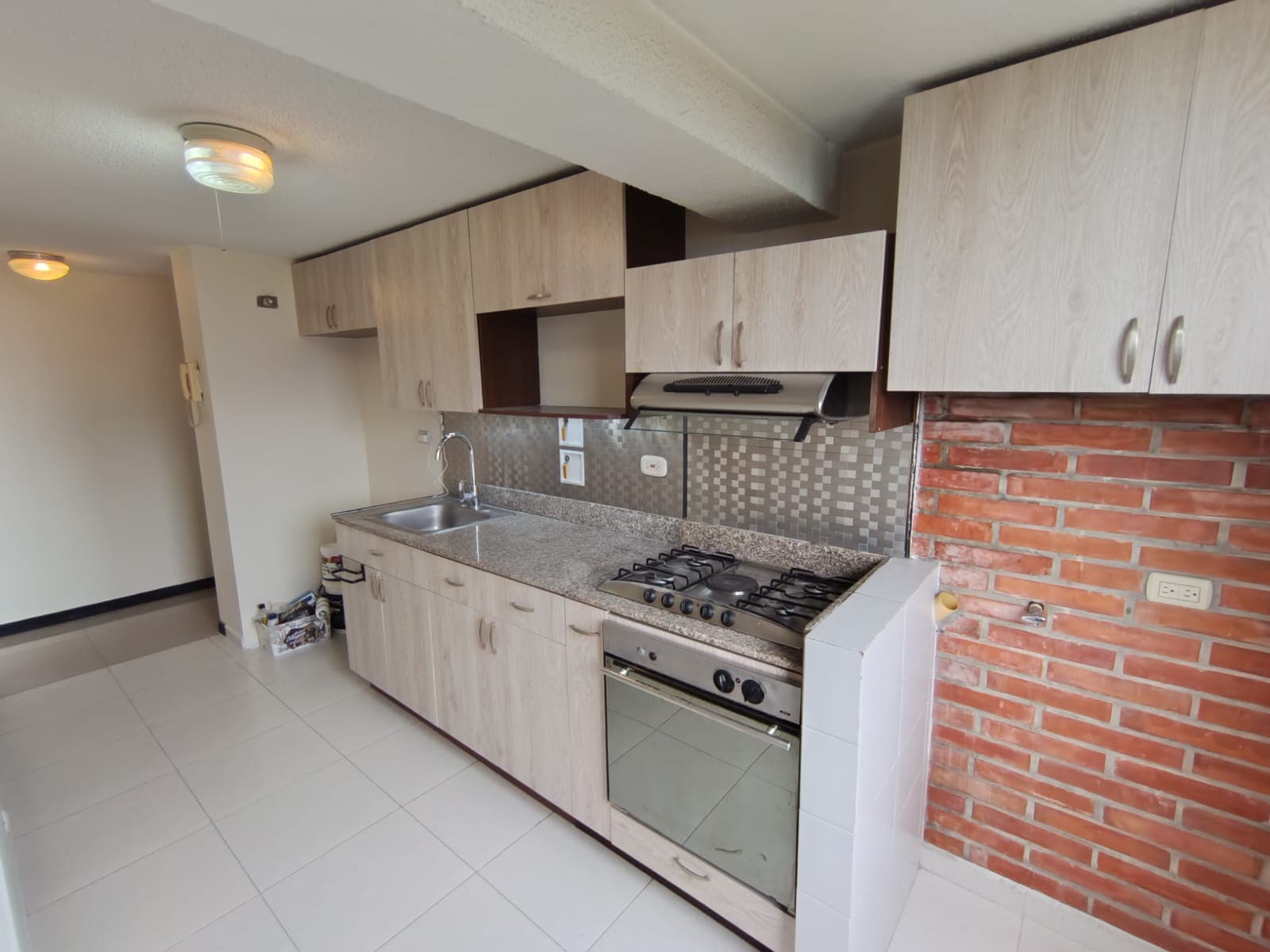 Apartamento en arriendo en Almería, La America, Medellín — foto 3 de 20
