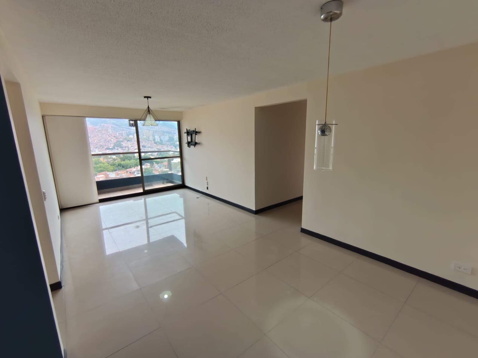 Apartamento en arriendo en Almería, La America, Medellín — foto 4 de 20