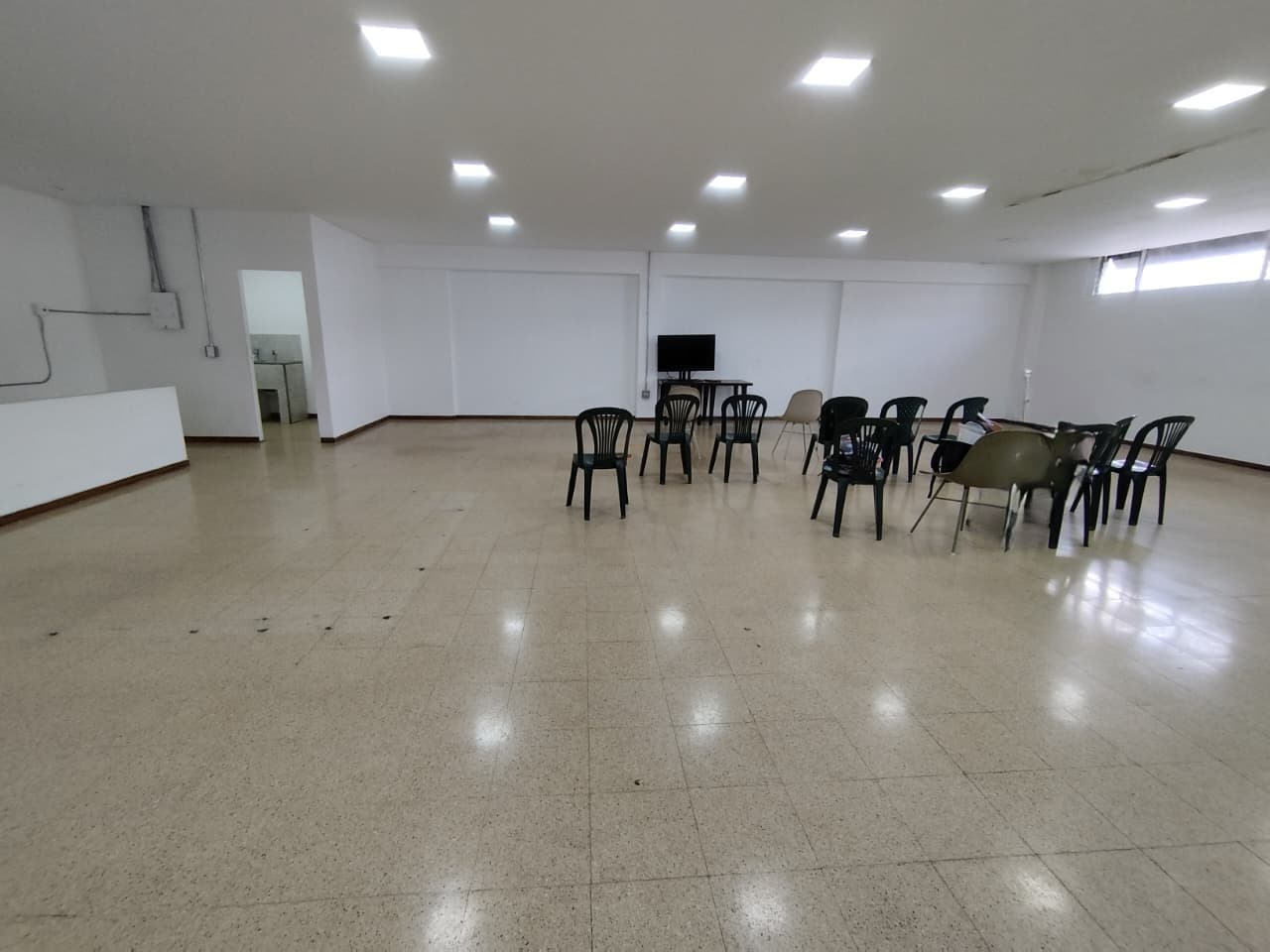Local en arriendo en Barrio Colombia, El Poblado, Medellín — foto 2 de 12