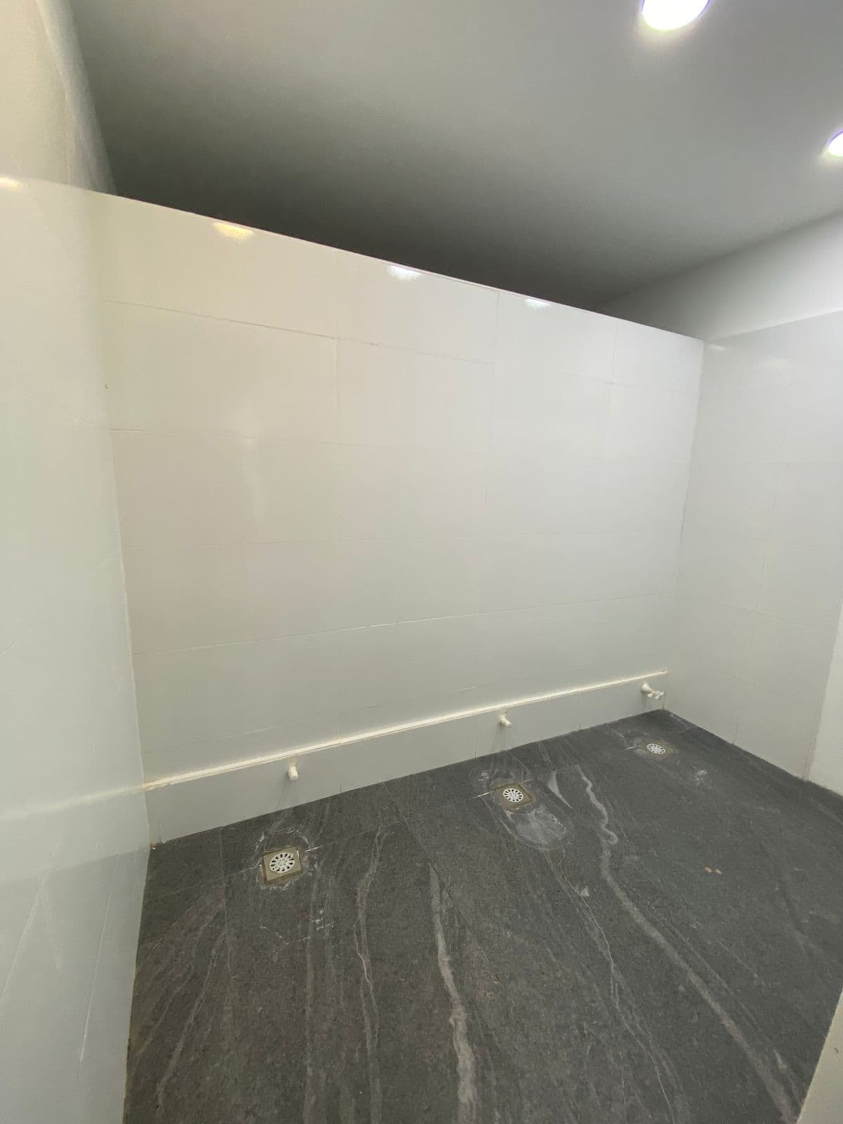 Casa Comercial en arriendo en Conquistadores, Laureles, Medellín — foto 2 de 20