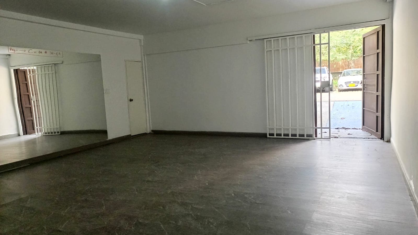 Casa Comercial en arriendo en Conquistadores, Laureles, Medellín — foto 4 de 20
