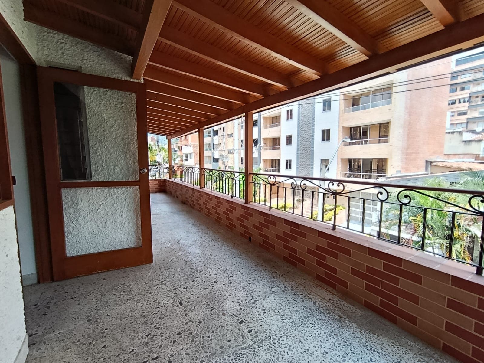 Casa Comercial en arriendo en El Velódromo, Laureles, Medellín — foto 5 de 18