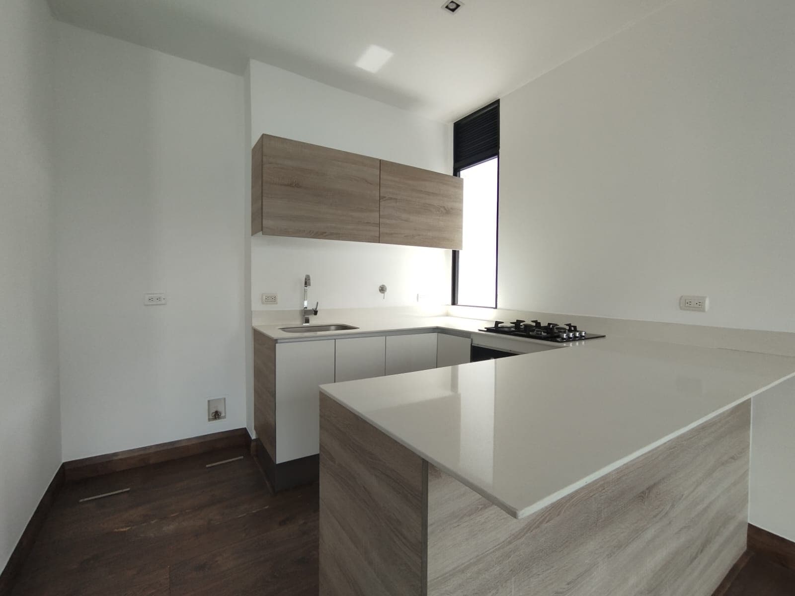 Apartamento en arriendo en San Lucas, El Poblado, Medellín — foto 3 de 20