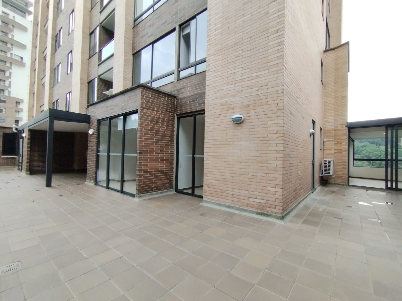 Apartamento en arriendo en San Lucas, El Poblado, Medellín — foto 3 de 20