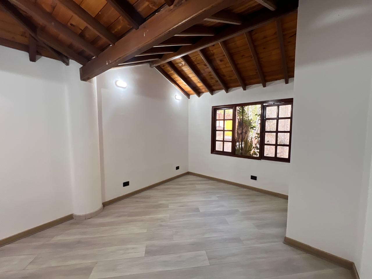 Apartaestudio en arriendo en Calasanz, La America, Medellín — foto 3 de 10