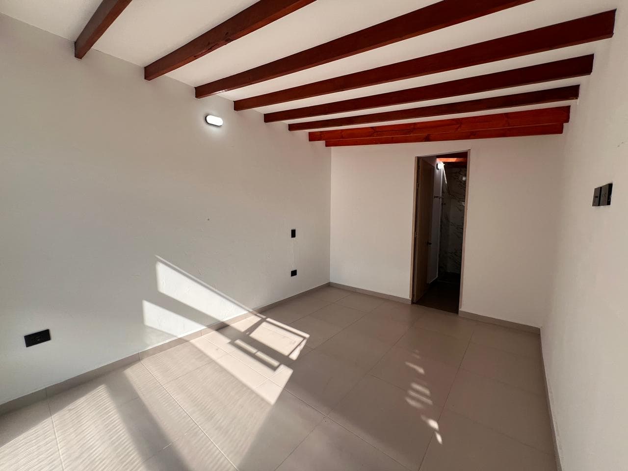 Apartaestudio en arriendo en Calasanz, La America, Medellín — foto 4 de 16