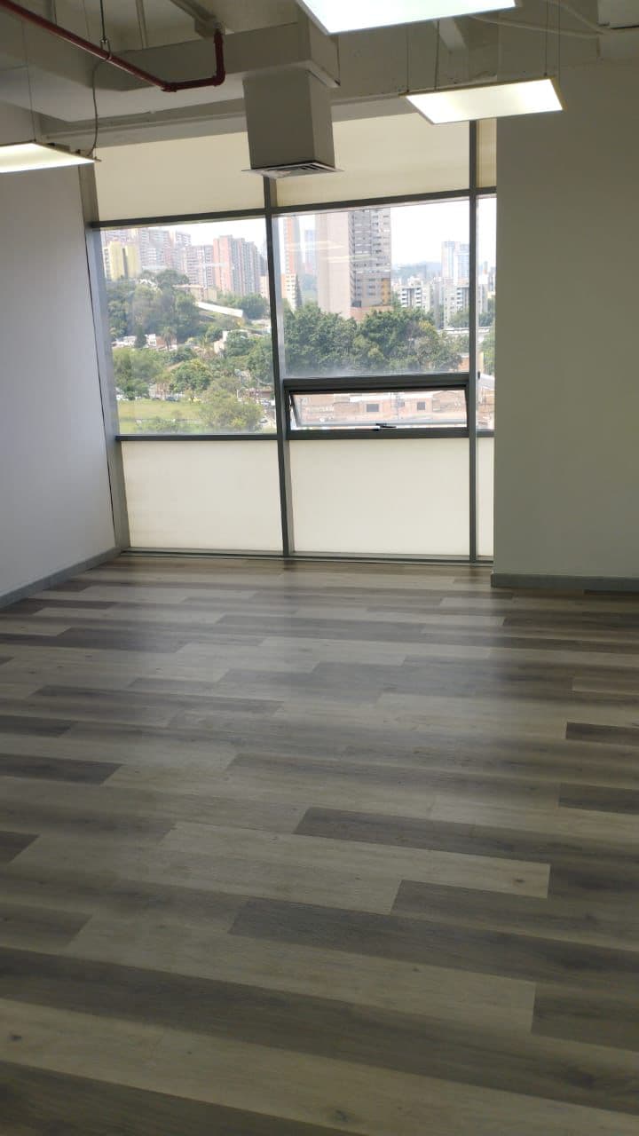 Oficina en arriendo en Las Casitas, Envigado — foto 3 de 13