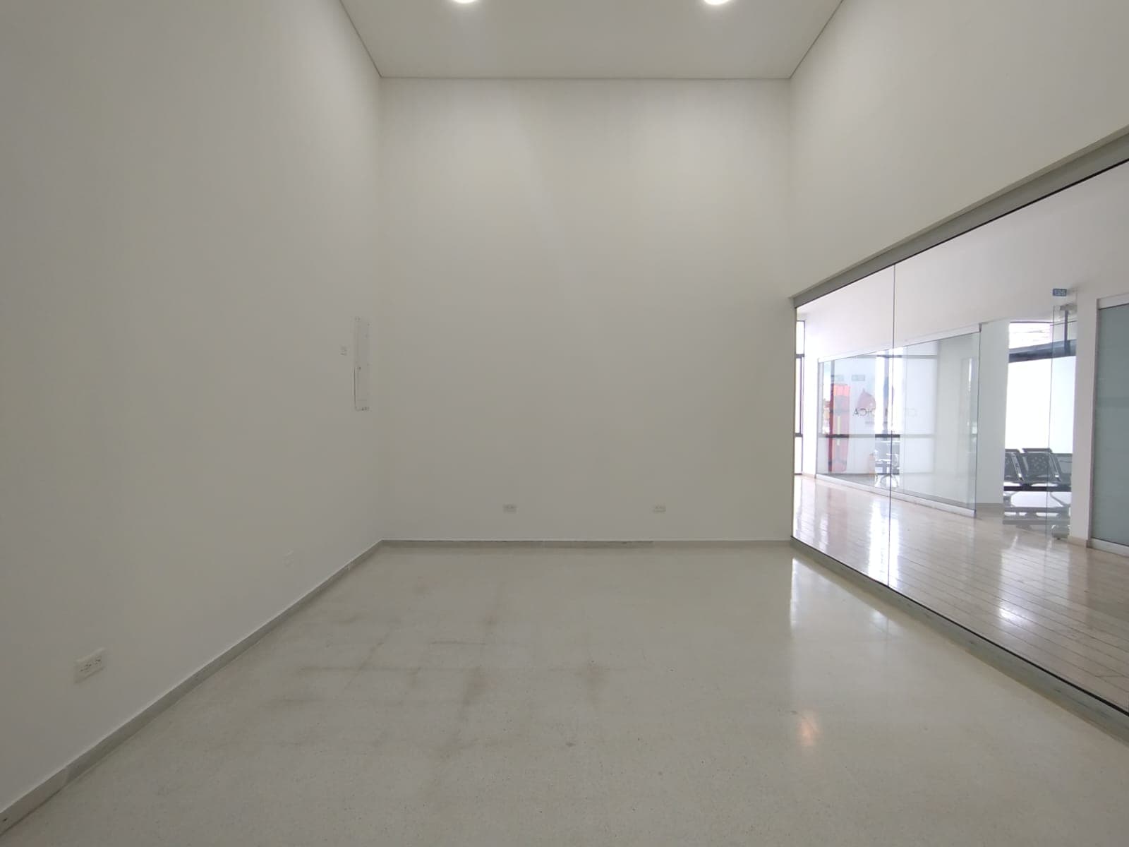 Local en arriendo en Rionegro — foto 1 de 8