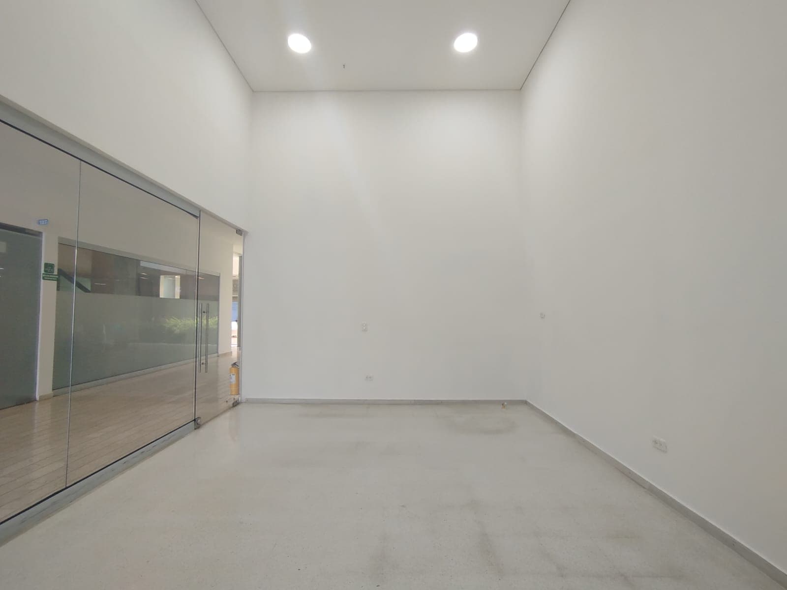 Local en arriendo en Rionegro — foto 2 de 8