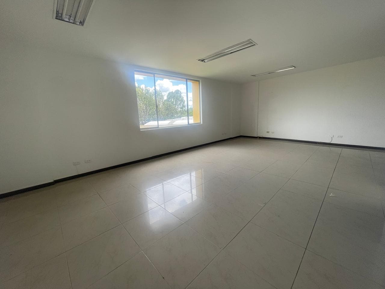 Oficina en arriendo en Vereda San José, Guarne — foto 1 de 12