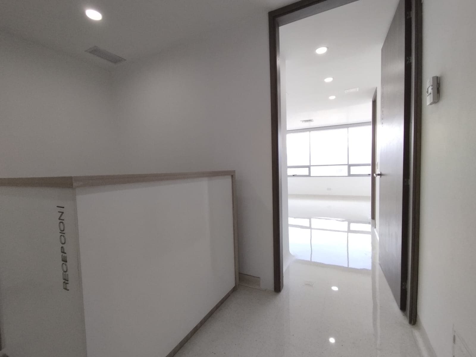 Consultorio en arriendo en Ciudad Del Rio, El Poblado, Medellín — foto 4 de 12