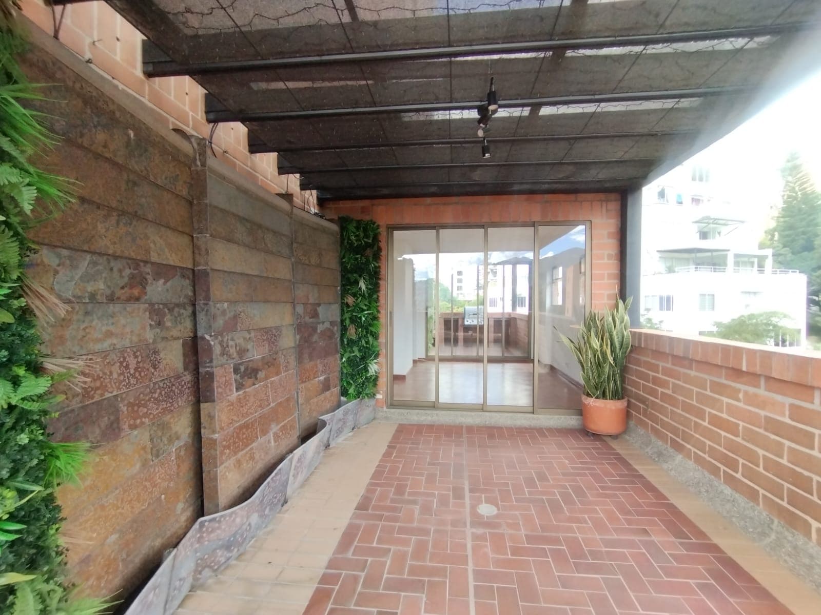 Apartamento en arriendo en La Frontera Campestre, El Poblado, Medellín — foto 3 de 20