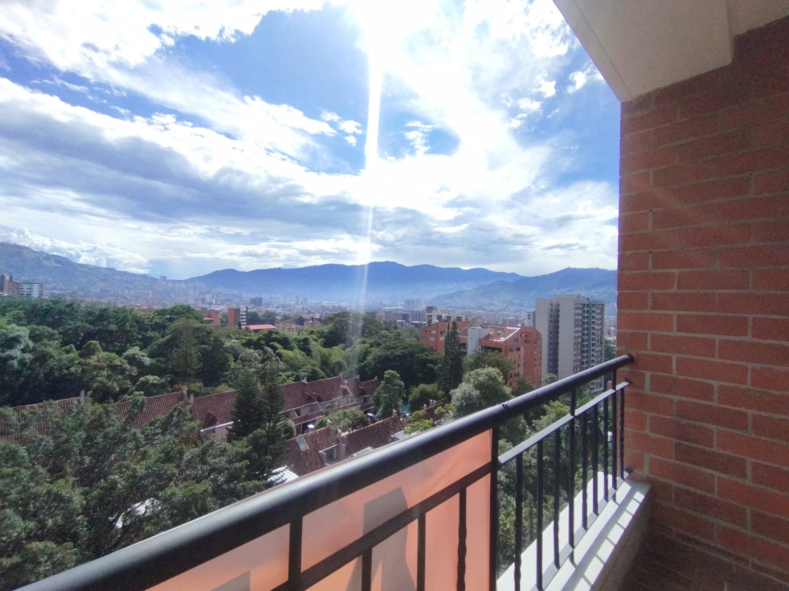 Apartamento en arriendo en La Frontera Campestre, El Poblado, Medellín — foto 5 de 20