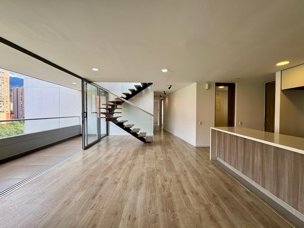 Apartamento en arriendo en Loma De Las Brujas, Envigado — foto 2 de 20