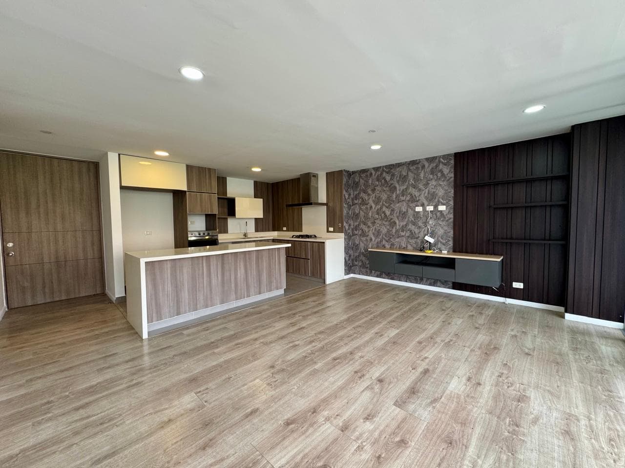 Apartamento en arriendo en Loma De Las Brujas, Envigado — foto 3 de 20