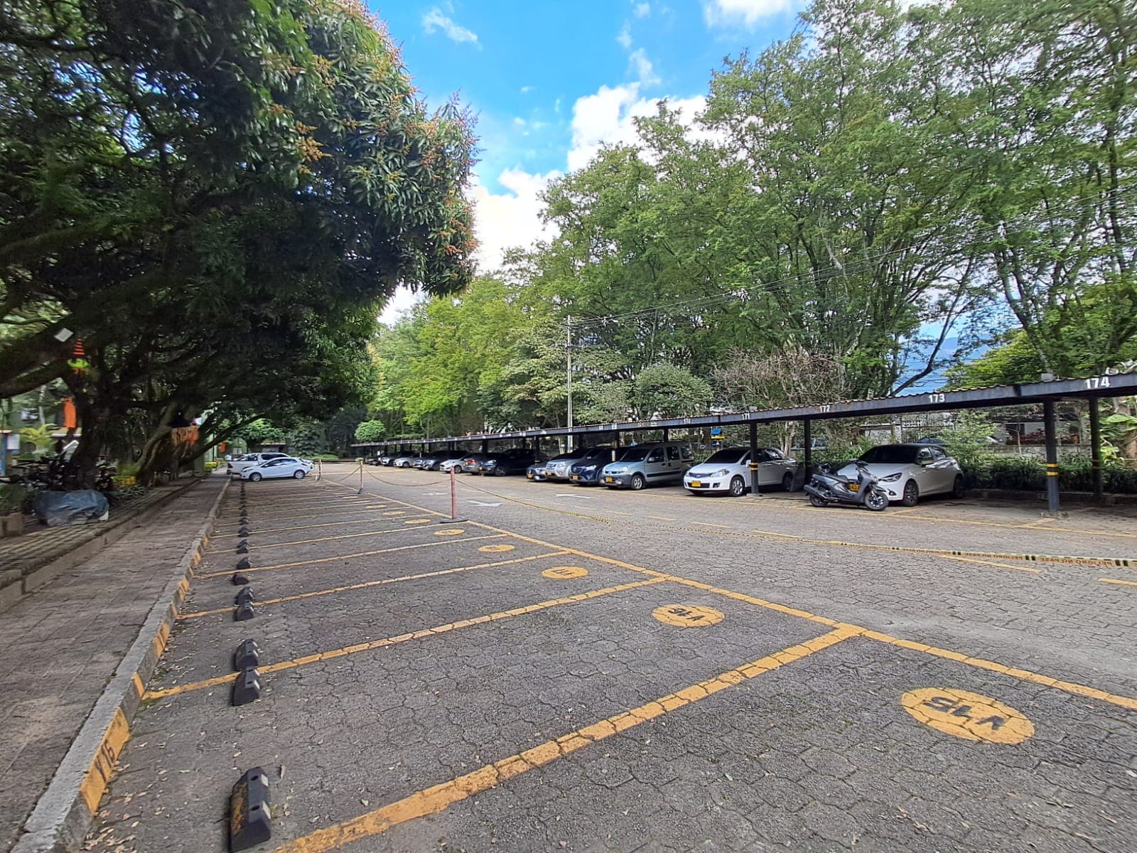 Apartamento en arriendo en La Mota, Belen, Medellín — foto 3 de 20