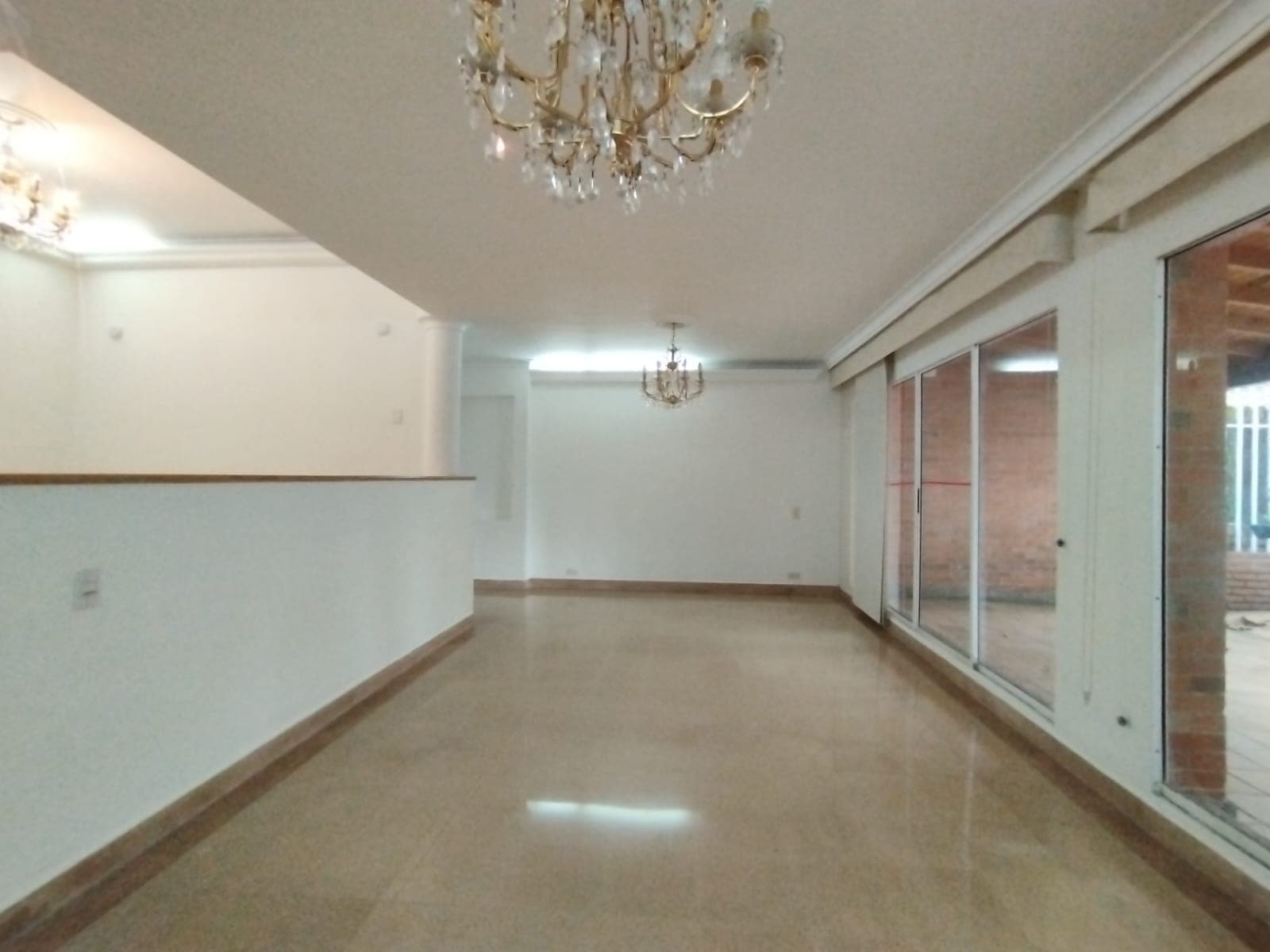 Casa Vivienda en arriendo en El Campestre La Frontera, El Poblado, Medellín — foto 4 de 20