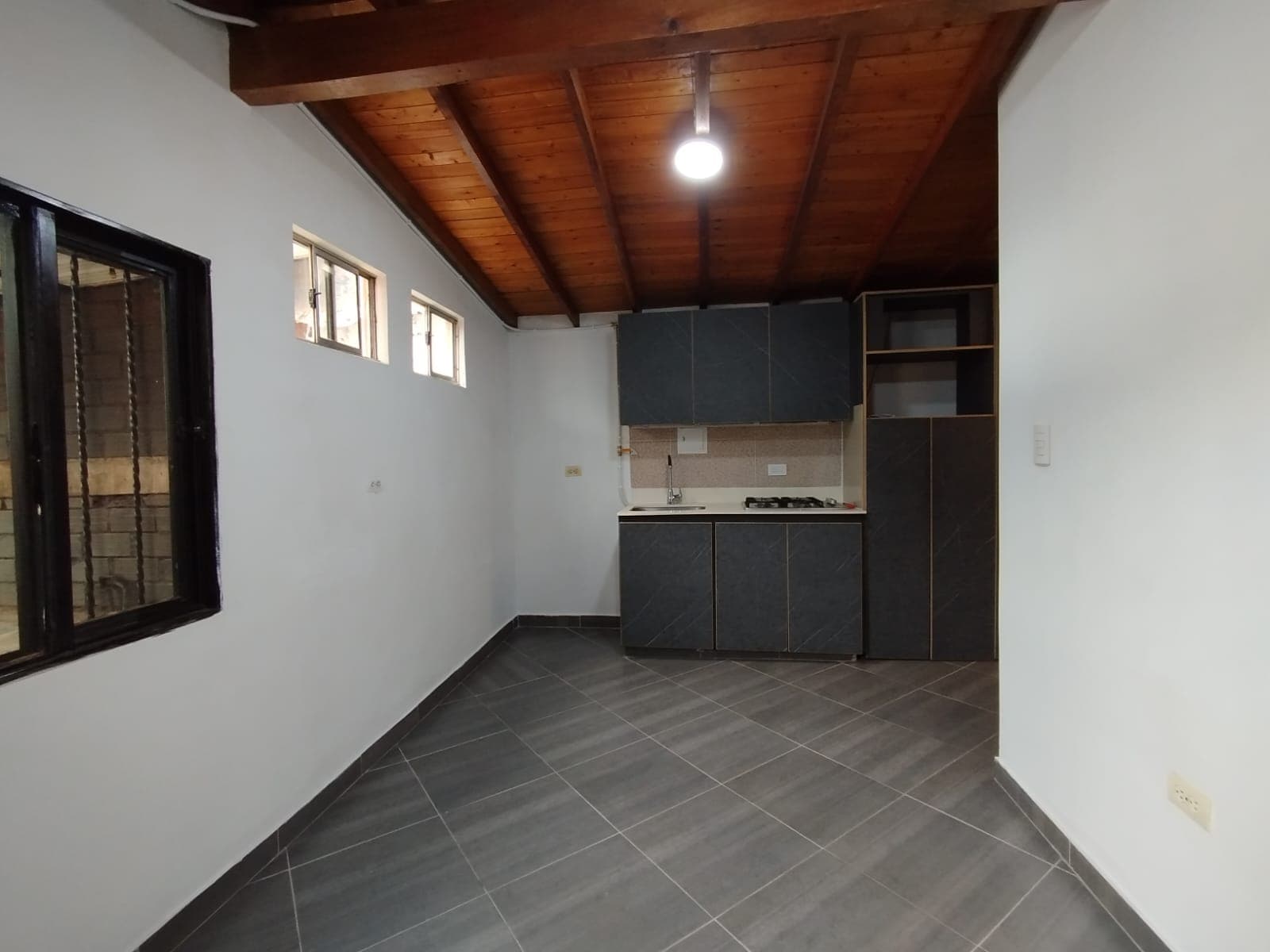 Apartamento en arriendo en Las Margaritas, Itagui — foto 2 de 16