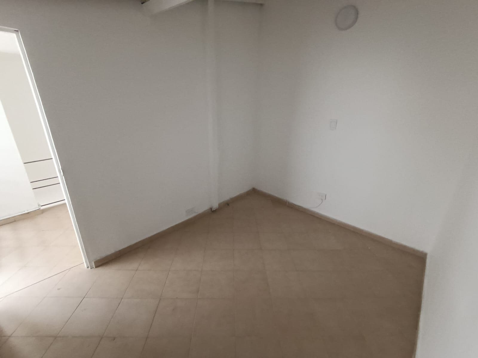 Apartamento en arriendo en El Velódromo, Laureles, Medellín — foto 4 de 20