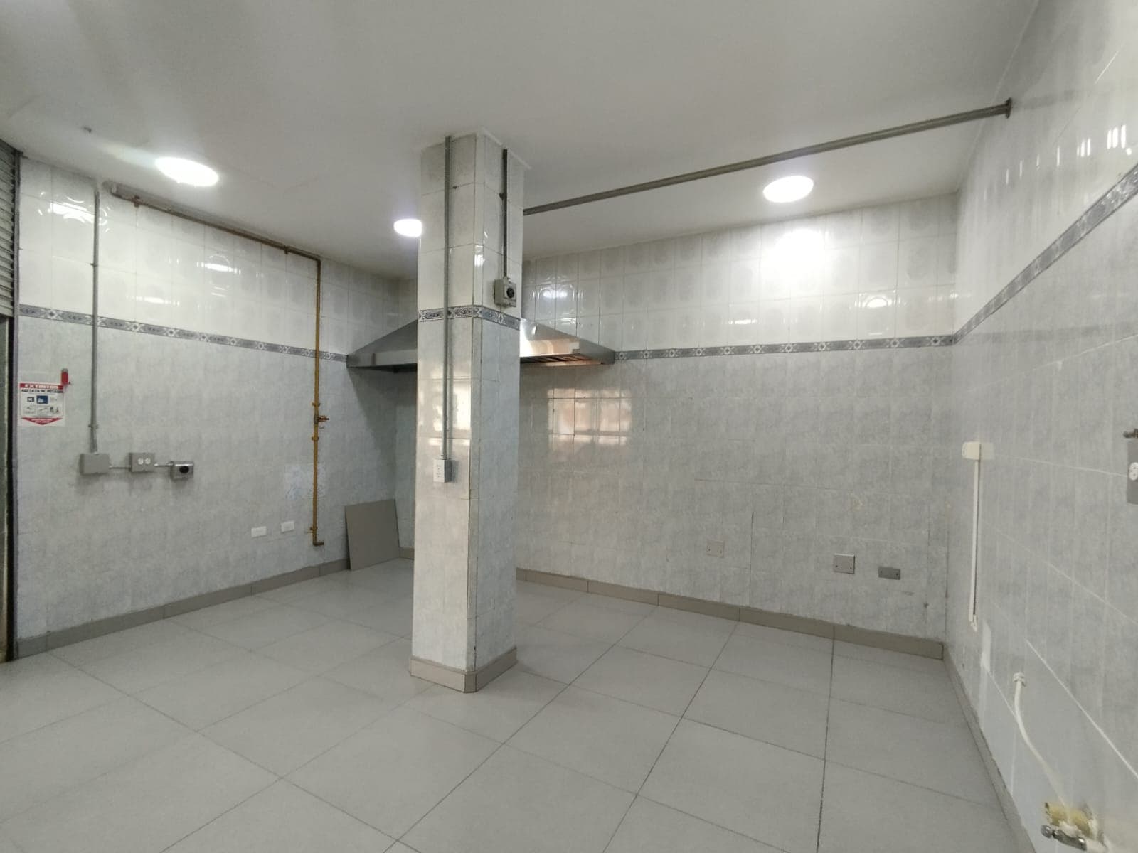 Local en arriendo en Centro, Medellín — foto 2 de 15