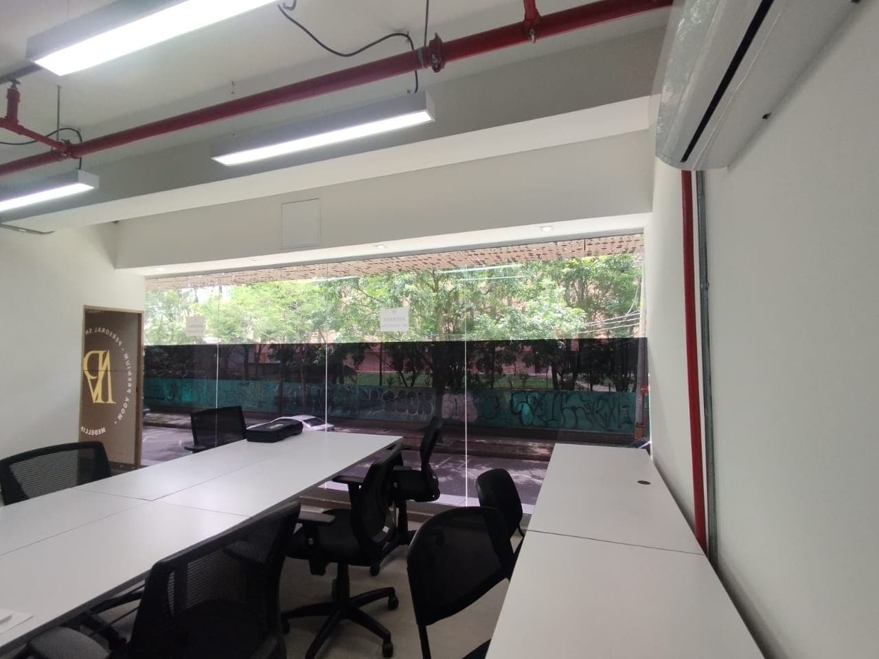 Local en arriendo en Ciudad Del Rio, El Poblado, Medellín — foto 5 de 10