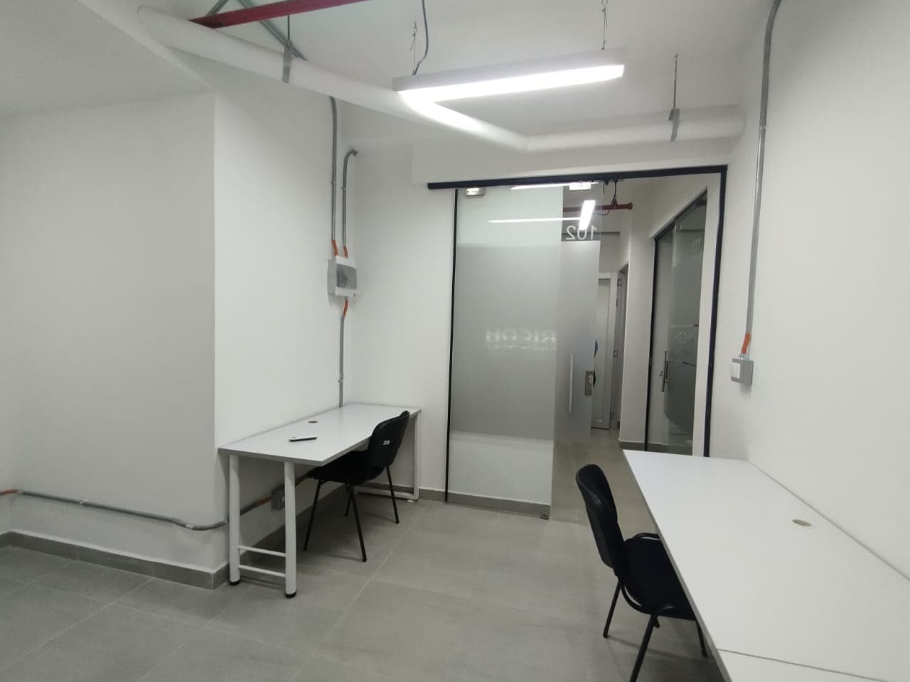Local en arriendo en Ciudad Del Rio, El Poblado, Medellín — foto 2 de 10