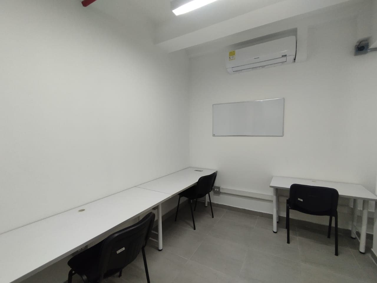 Local en arriendo en Ciudad Del Rio, El Poblado, Medellín — foto 5 de 10