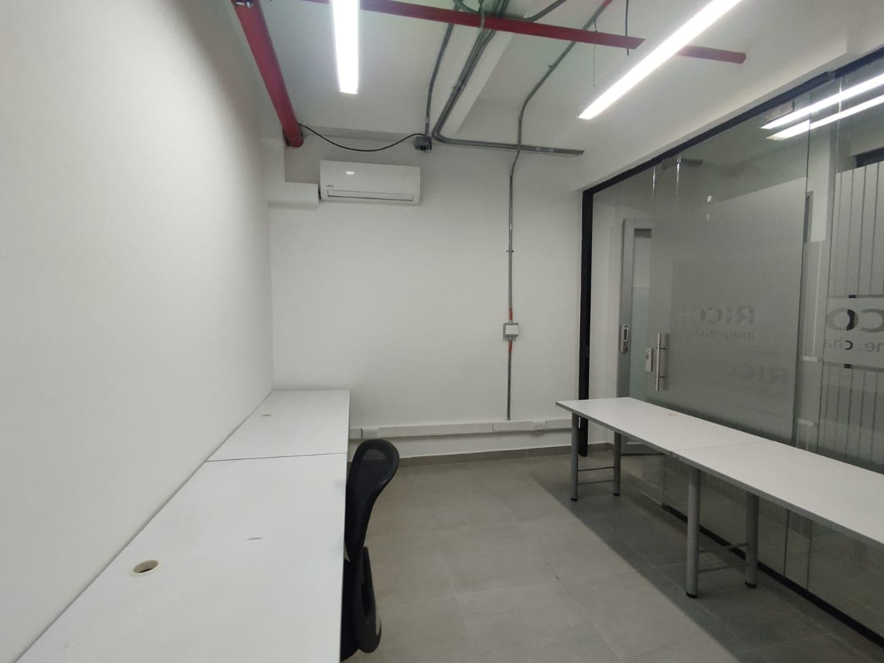 Local en arriendo en Ciudad Del Rio, El Poblado, Medellín — foto 1 de 9