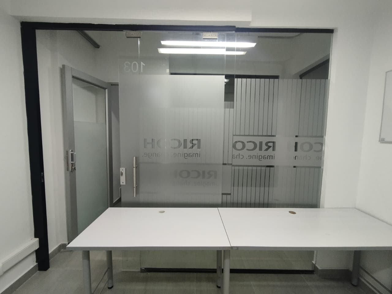 Local en arriendo en Ciudad Del Rio, El Poblado, Medellín — foto 4 de 9