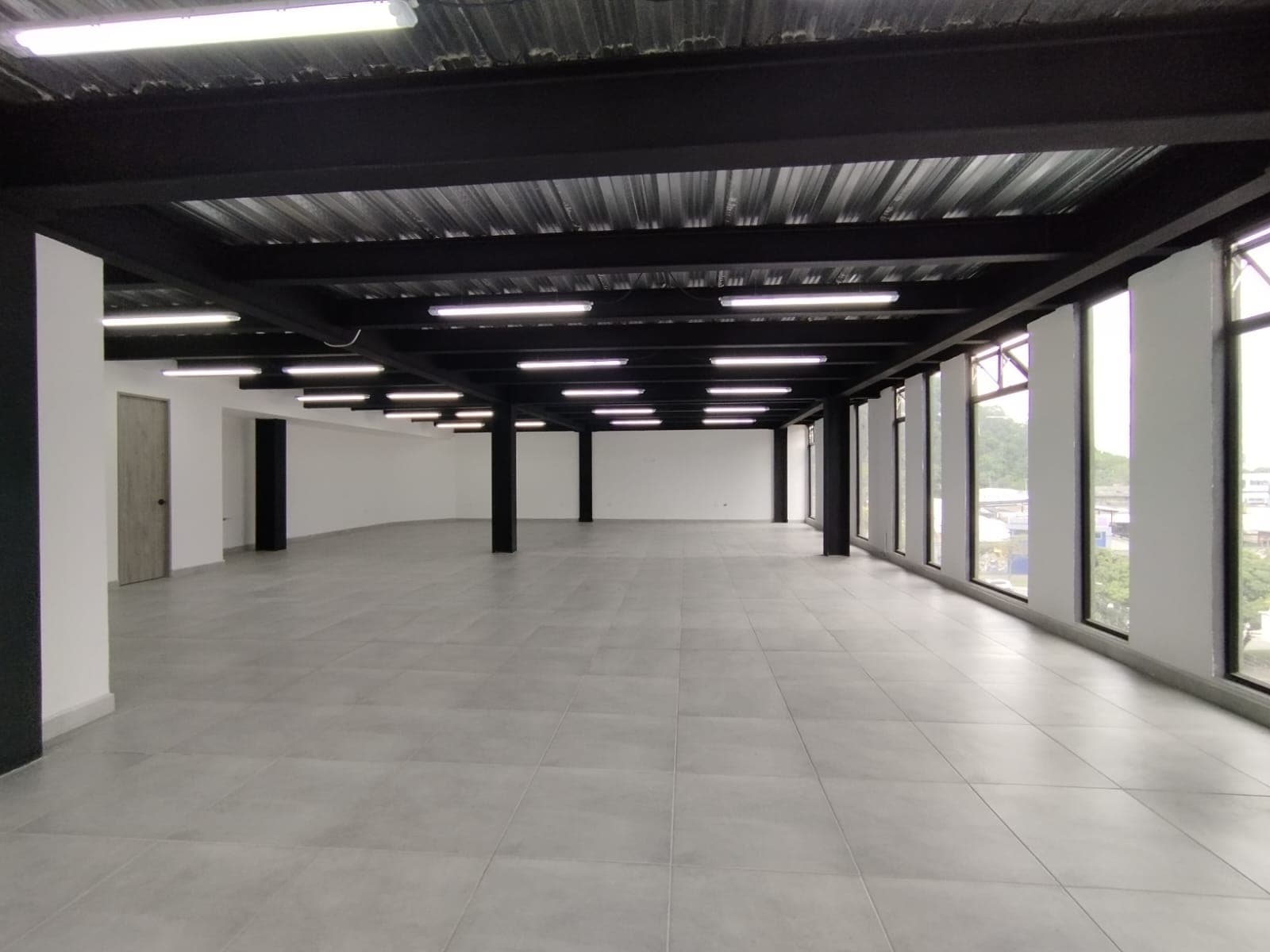 Oficina en arriendo en Malibú, Belen, Medellín — foto 1 de 9