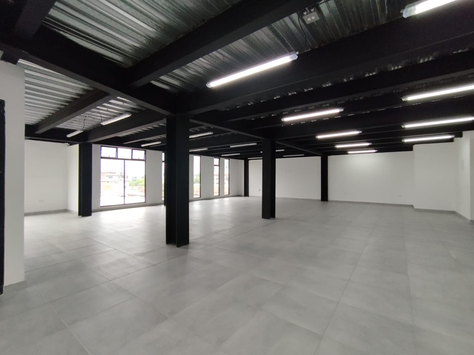 Oficina en arriendo en Malibú, Belen, Medellín — foto 1 de 10