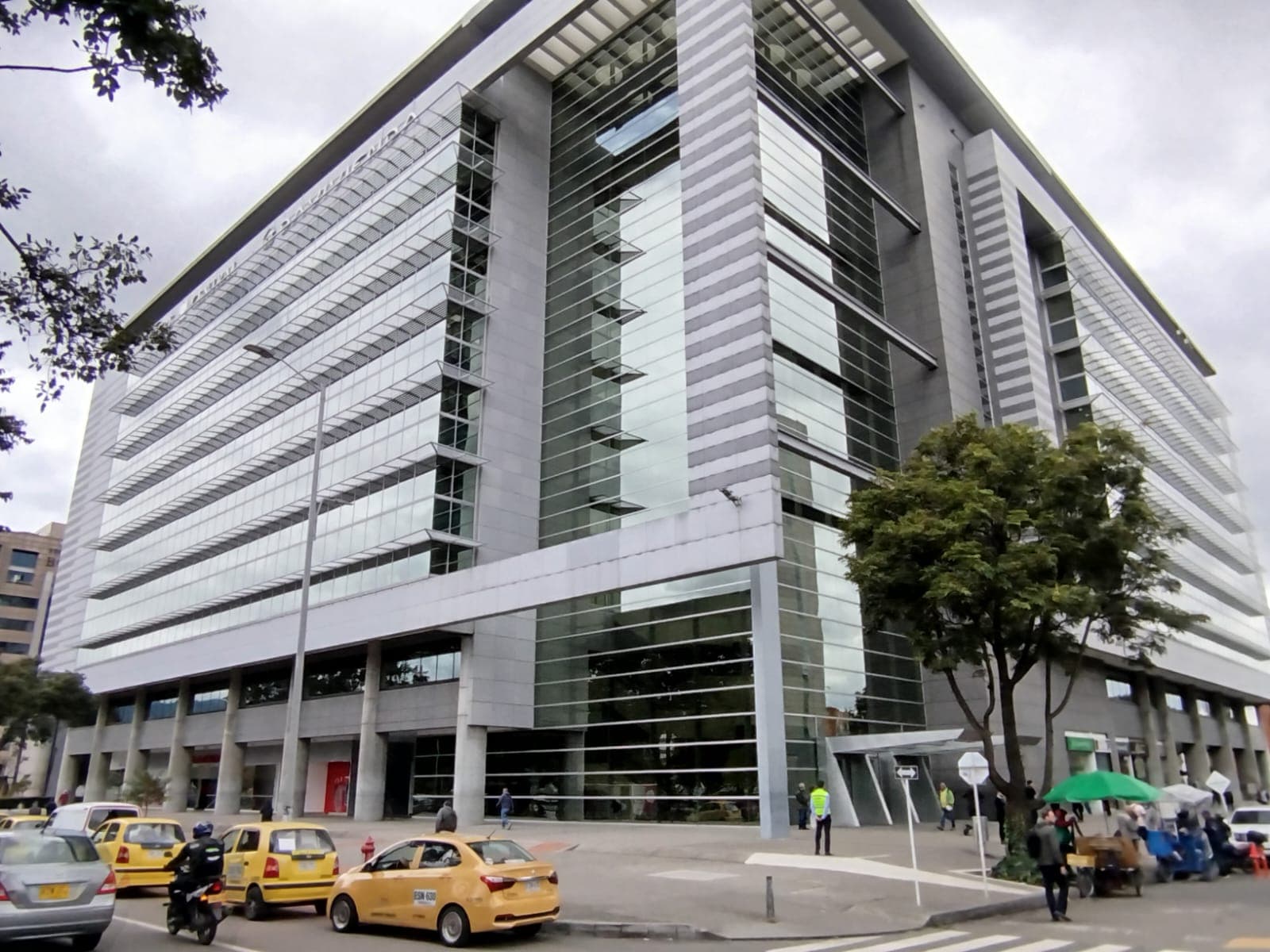 Oficina en arriendo en Sauzalito, Fontibon, Bogotá, D.c. — foto 1 de 16