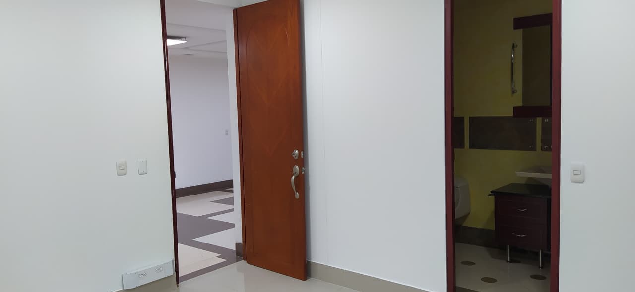 Oficina en arriendo en Sauzalito, Fontibon, Bogotá, D.c. — foto 4 de 16