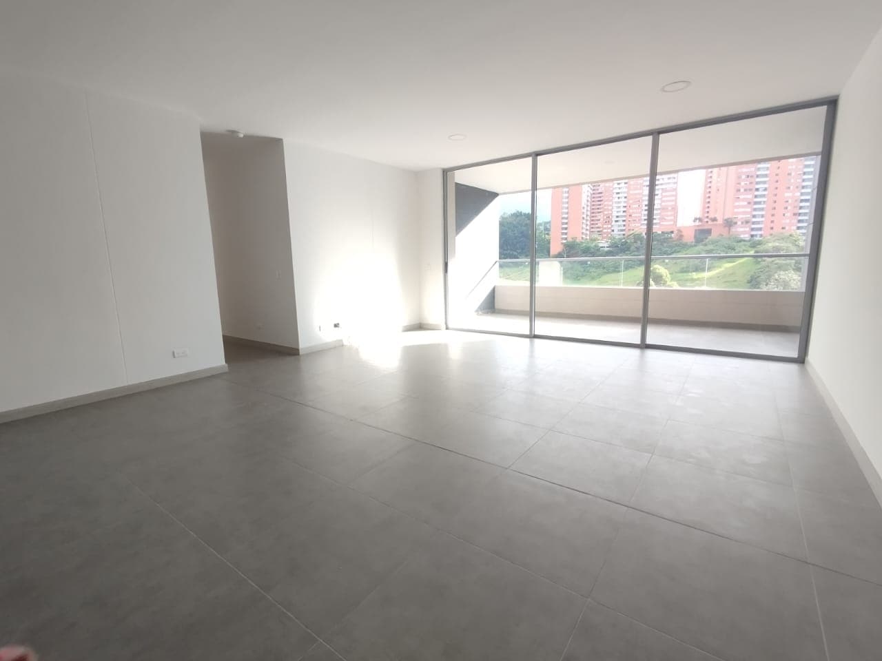 Apartamento en arriendo en Loma Del Escobero, Envigado — foto 2 de 20