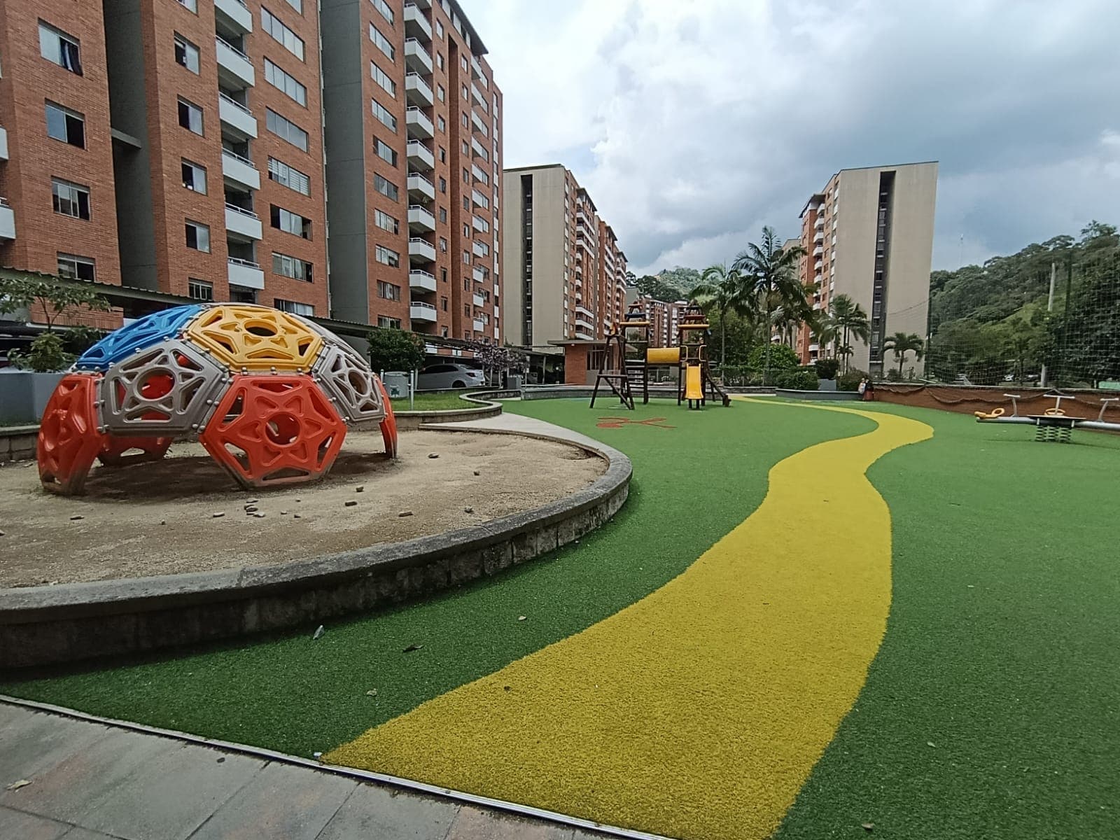 Apartamento en arriendo en Almería, La America, Medellín — foto 3 de 20