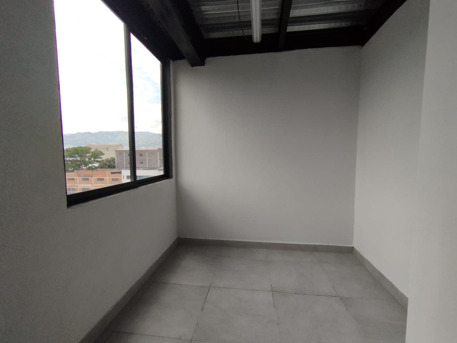 Bodega en arriendo en Malibú, Belen, Medellín — foto 4 de 10