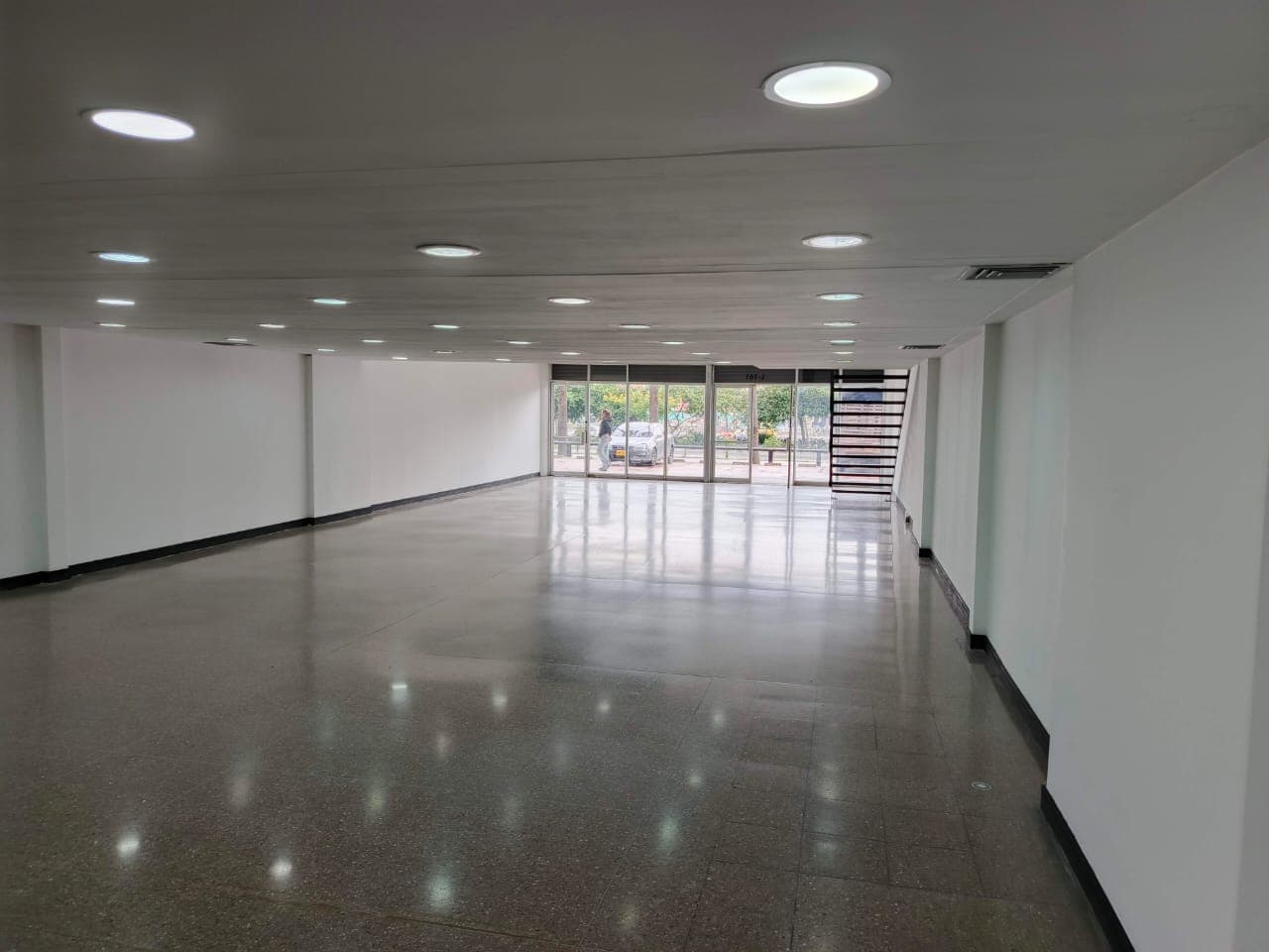 Local en arriendo en Guayabal, Medellín — foto 4 de 11