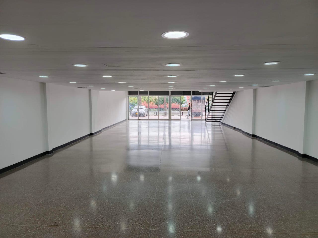 Local en arriendo en Guayabal, Medellín — foto 5 de 11