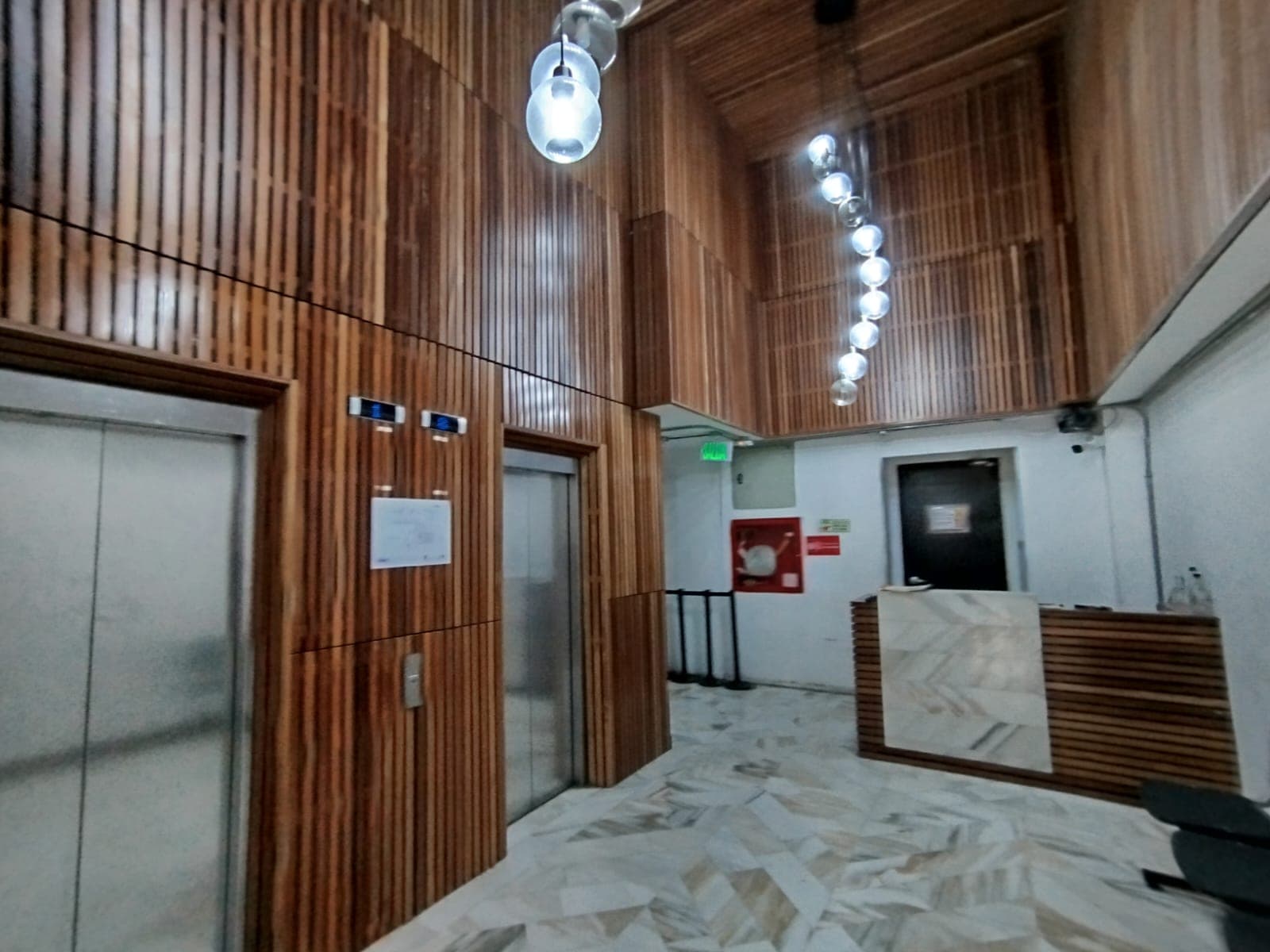 Edificio en arriendo en Centro Internacional, Santa Fe, Bogotá, D.c. — foto 2 de 19
