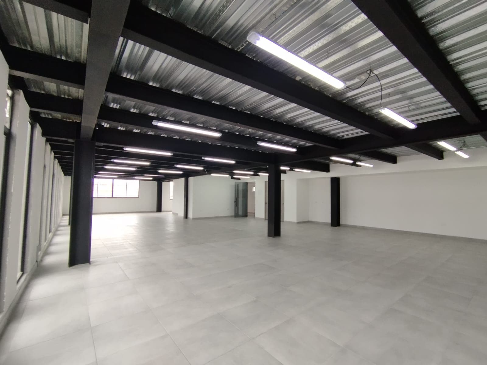 Oficina en arriendo en Malibú, Belen, Medellín — foto 1 de 8