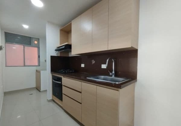 Apartamento en arriendo en Jardines, Envigado — foto 4 de 19