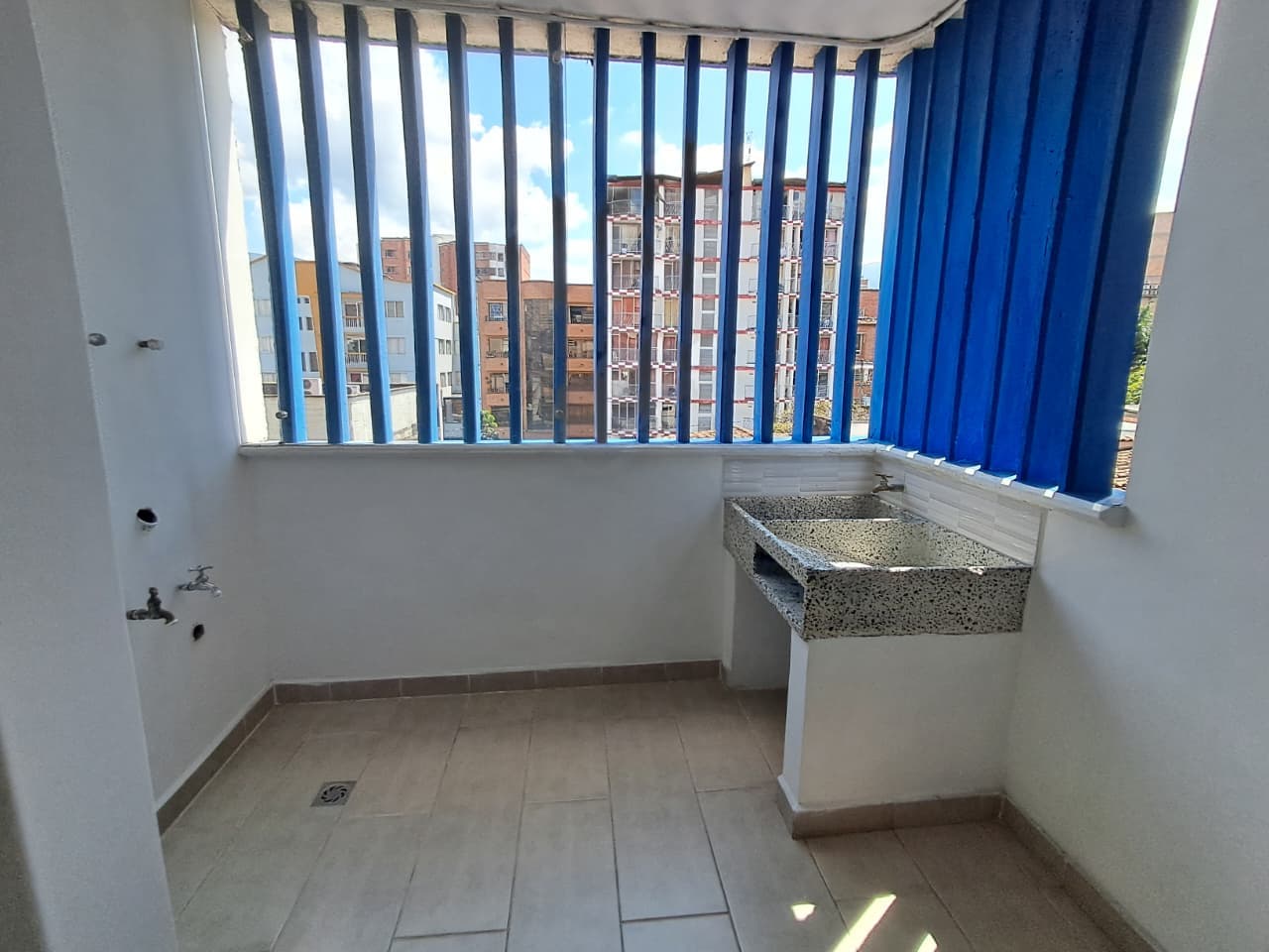 Apartamento en arriendo en San Joaquín, Laureles, Medellín — foto 3 de 20