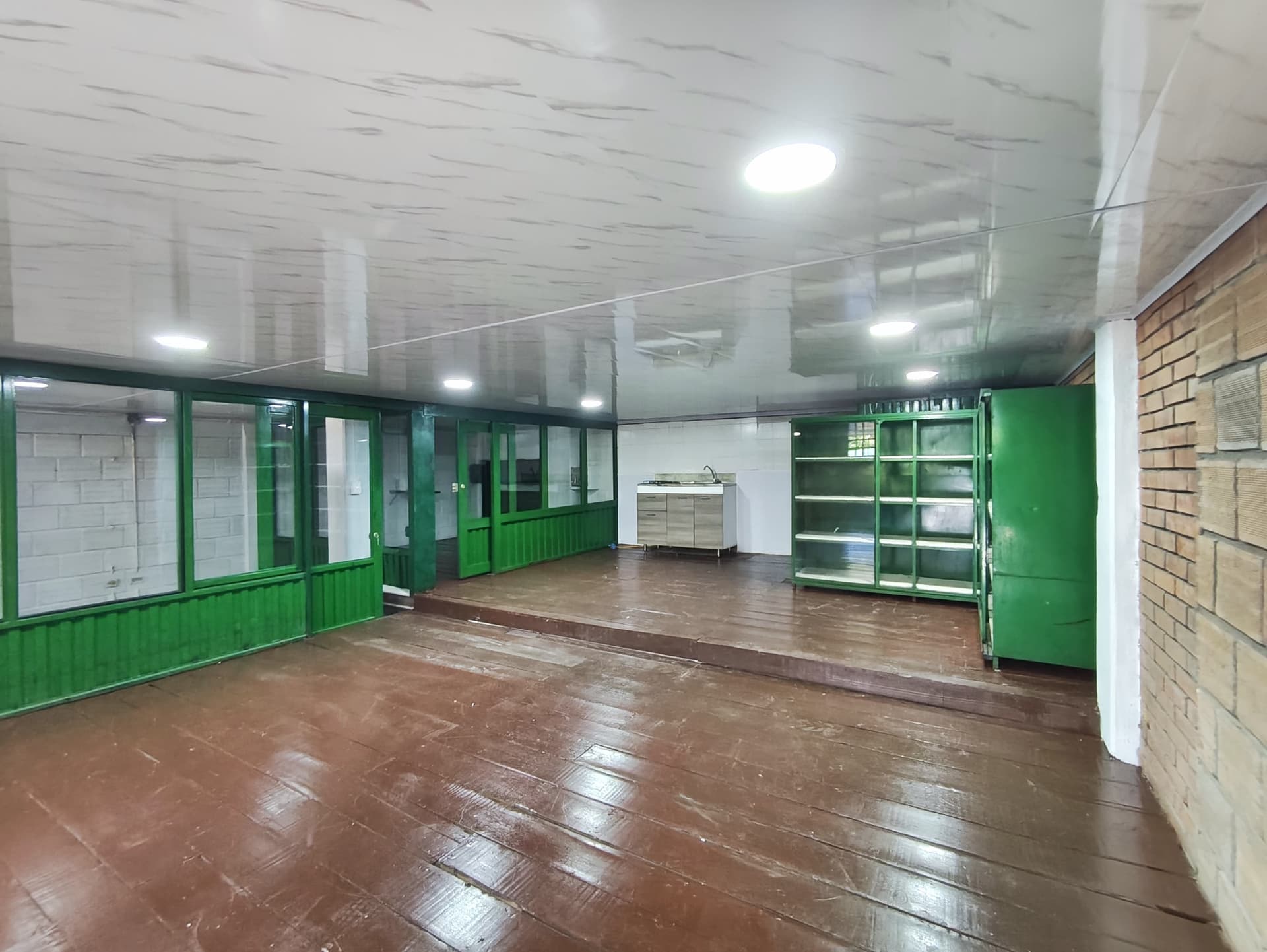 Bodega en arriendo en Av Sur, Pereira — foto 1 de 17