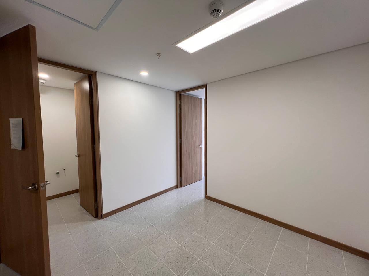 Consultorio en arriendo en El Velódromo, Laureles, Medellín — foto 5 de 9