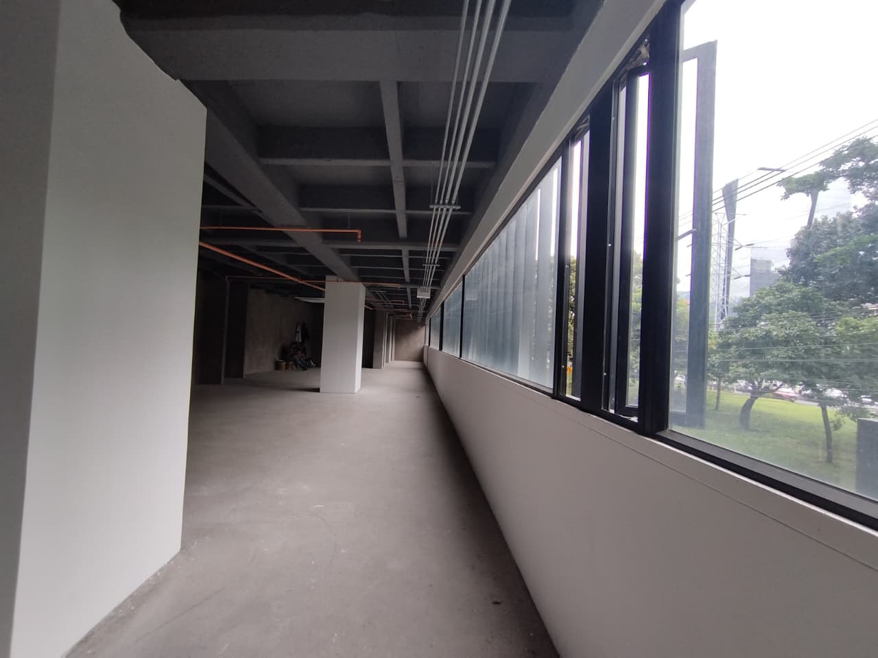 Oficina en arriendo en Guayabal, Medellín — foto 2 de 9