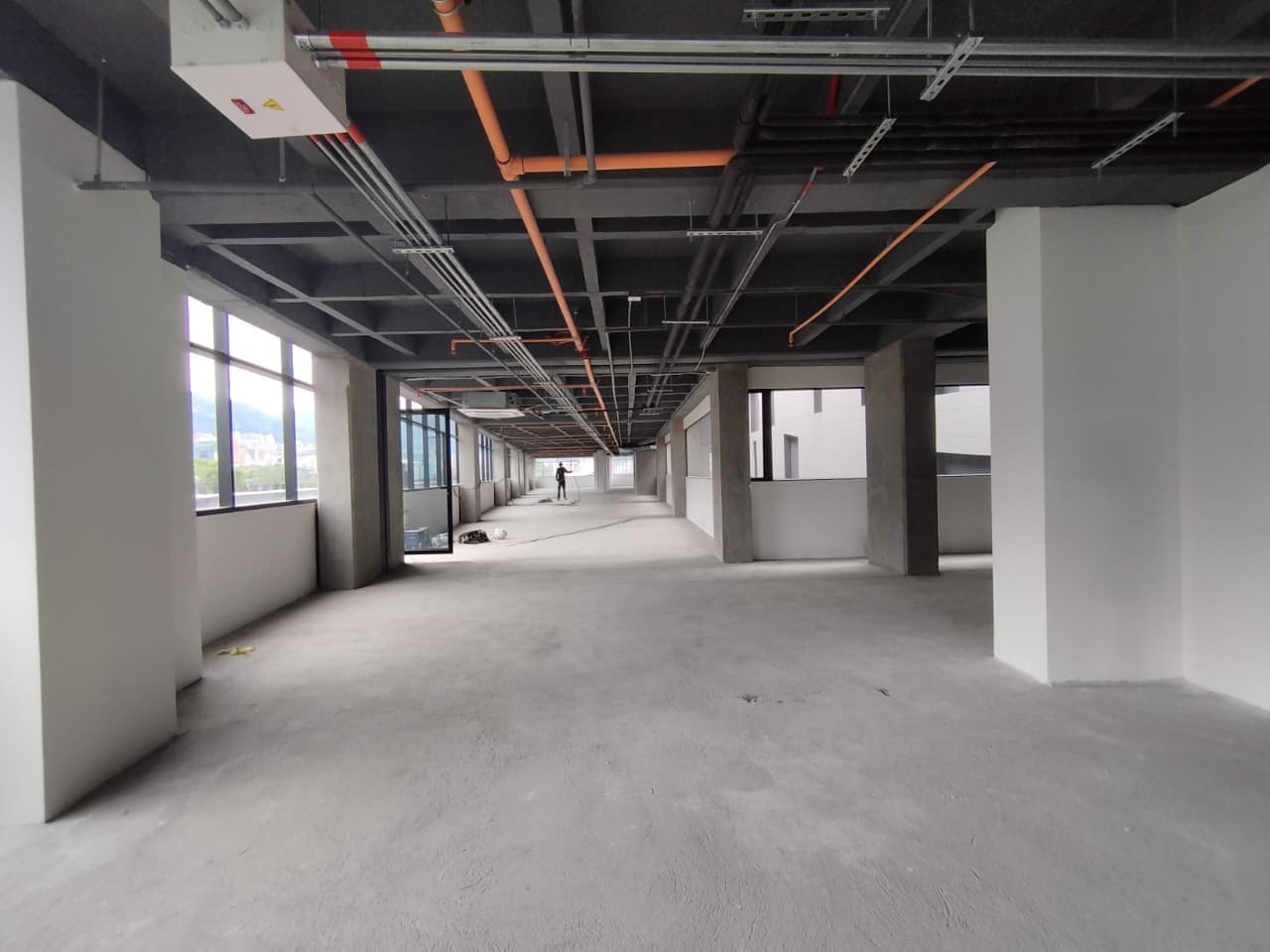 Oficina en arriendo en Guayabal, Medellín — foto 2 de 13