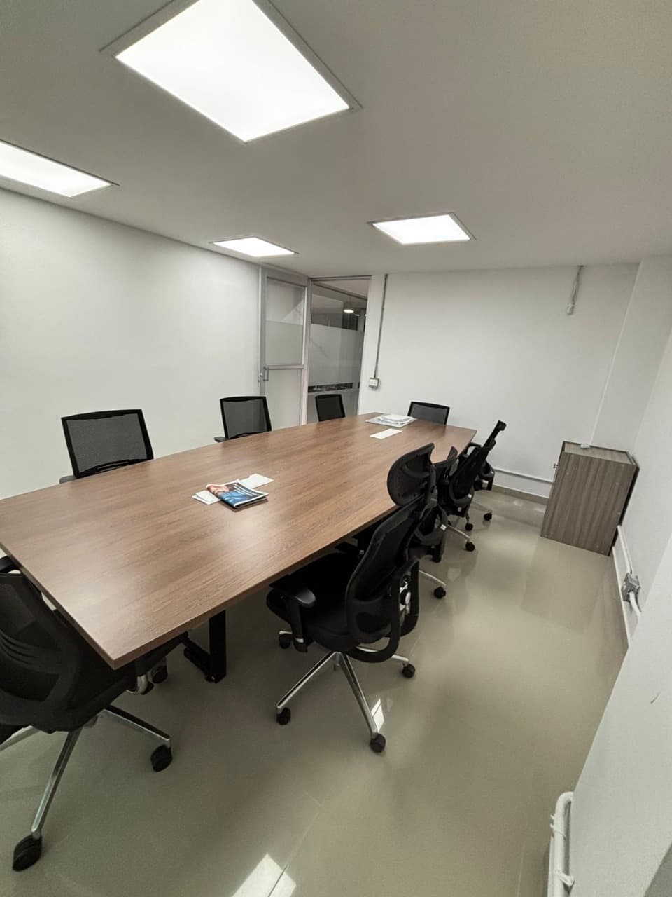 Oficina en arriendo en Suramericana, Laureles, Medellín — foto 4 de 9