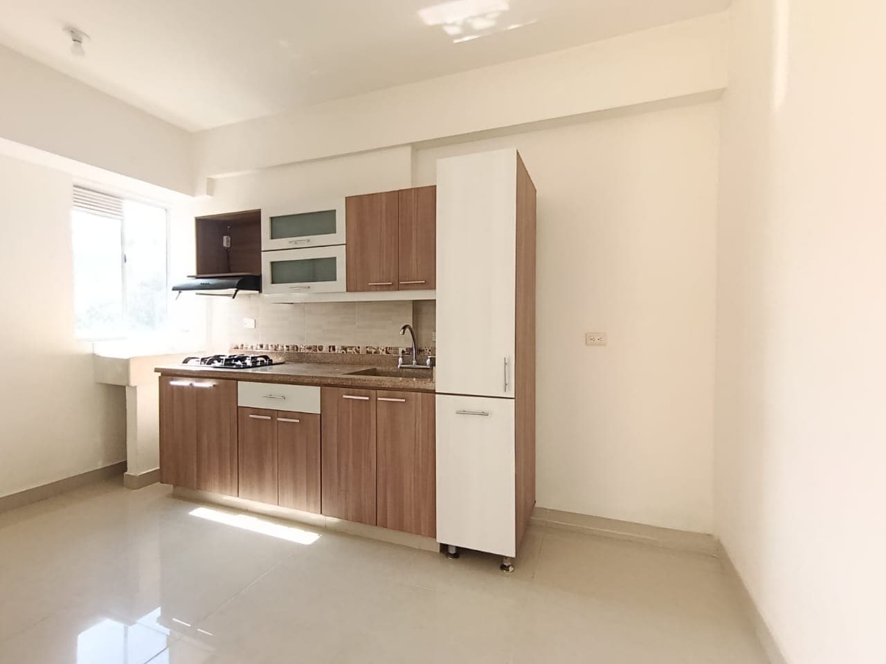 Apartamento en arriendo en Navarra, Bello — foto 1 de 16