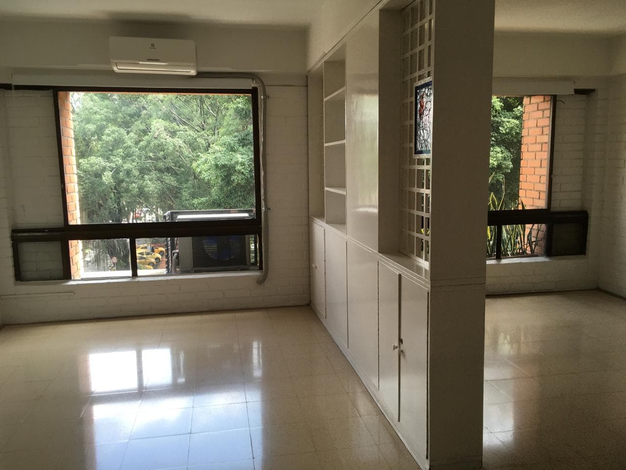 Oficina en arriendo en El Poblado, Medellín — foto 1 de 8